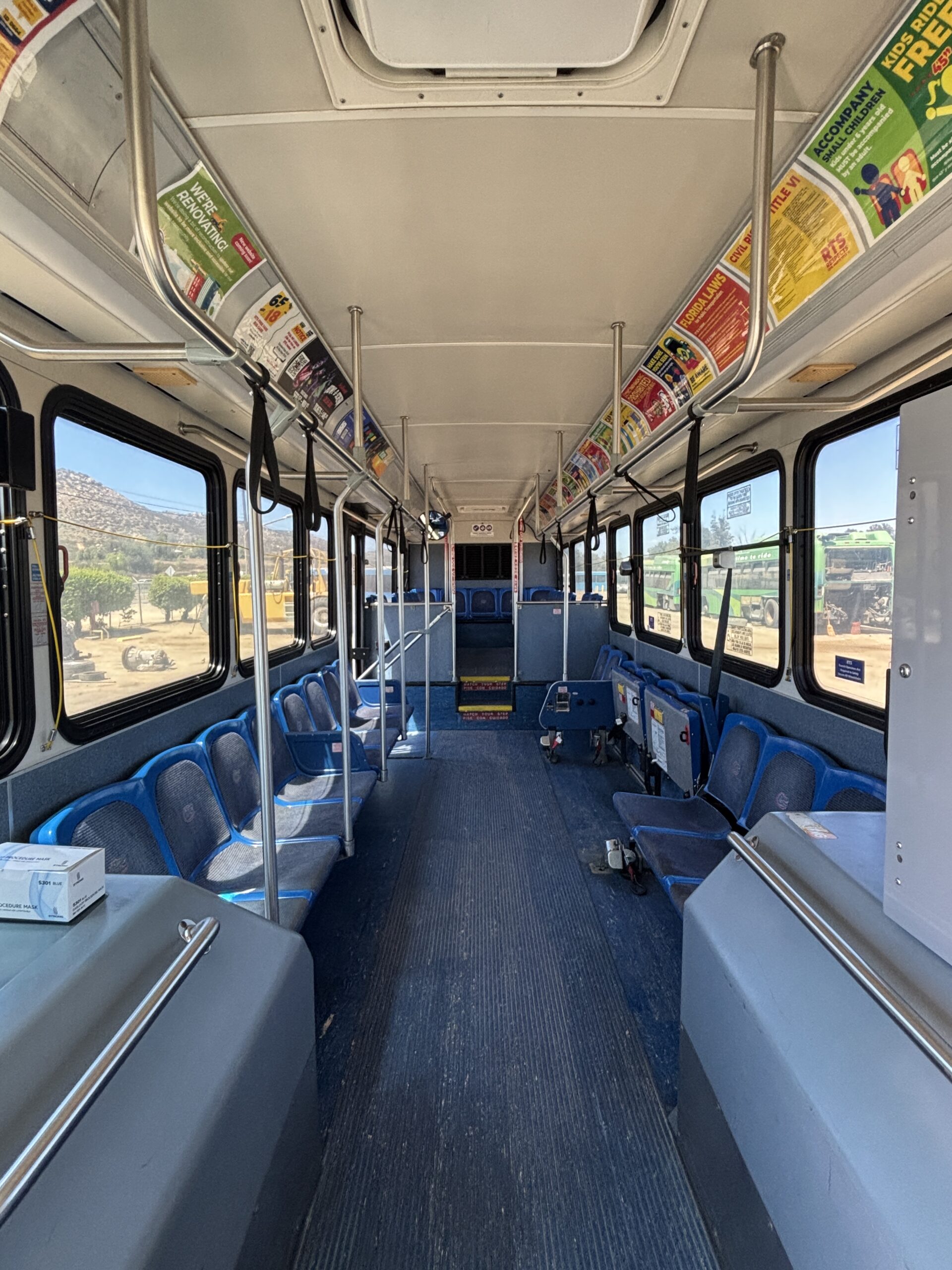 40ft 2012 Gillig G30D102N4 - Image 2